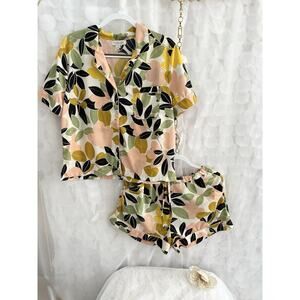 Rachel Zoe large two piece pajama set multicolor tropical flowers shorts